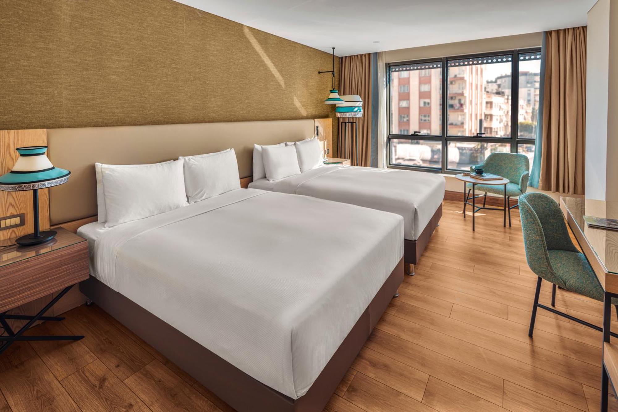 Doubletree By Hilton Antalya City Centre Bagian luar foto Standard room